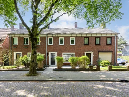 Tussenwoning te koop: Vondellaan 60, Warande-West Bergen Op Zoom