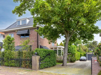 Vrijstaande woning te koop: Vondellaan 83, Vondellaan Beverwijk