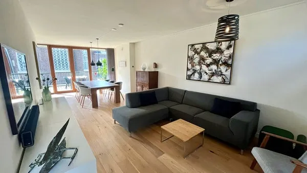 Woning te huur: Vondelstraat, 'S-Gravenhage