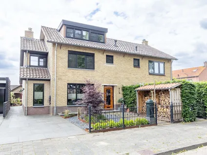 Twee-onder-één-kap te koop: Vondelstraat 18, Bunschoten Bunschoten-Spakenburg