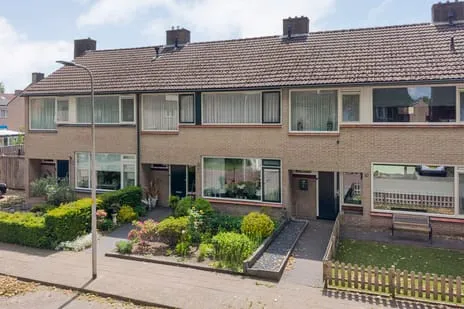 Tussenwoning te koop: Vondelstraat 20, De Blokken Nijverdal