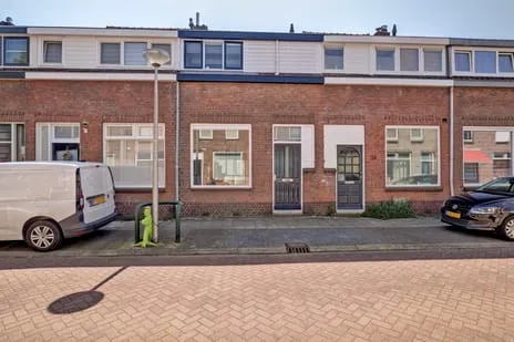 Tussenwoning te koop: Vondelstraat 21, De Korte Akkeren Oud Gouda