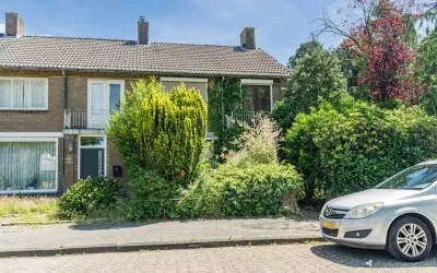 Tussenwoning te koop: Vondelstraat 25, Antoniusparochie Waalwijk