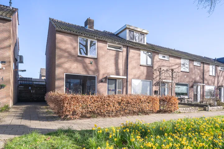 Hoekwoning te koop: Vondelstraat 9, De Blokken Nijverdal