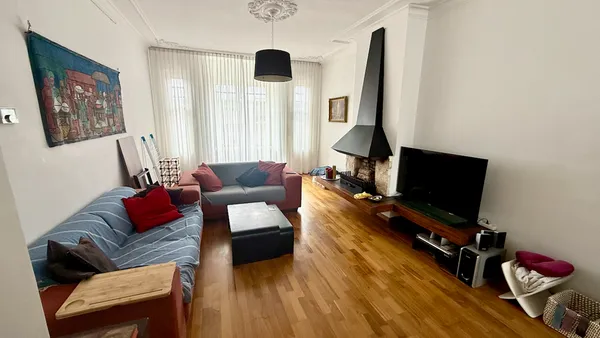 Home for rent: Vondelstraat, Zeeheldenkwartier 'S-Gravenhage