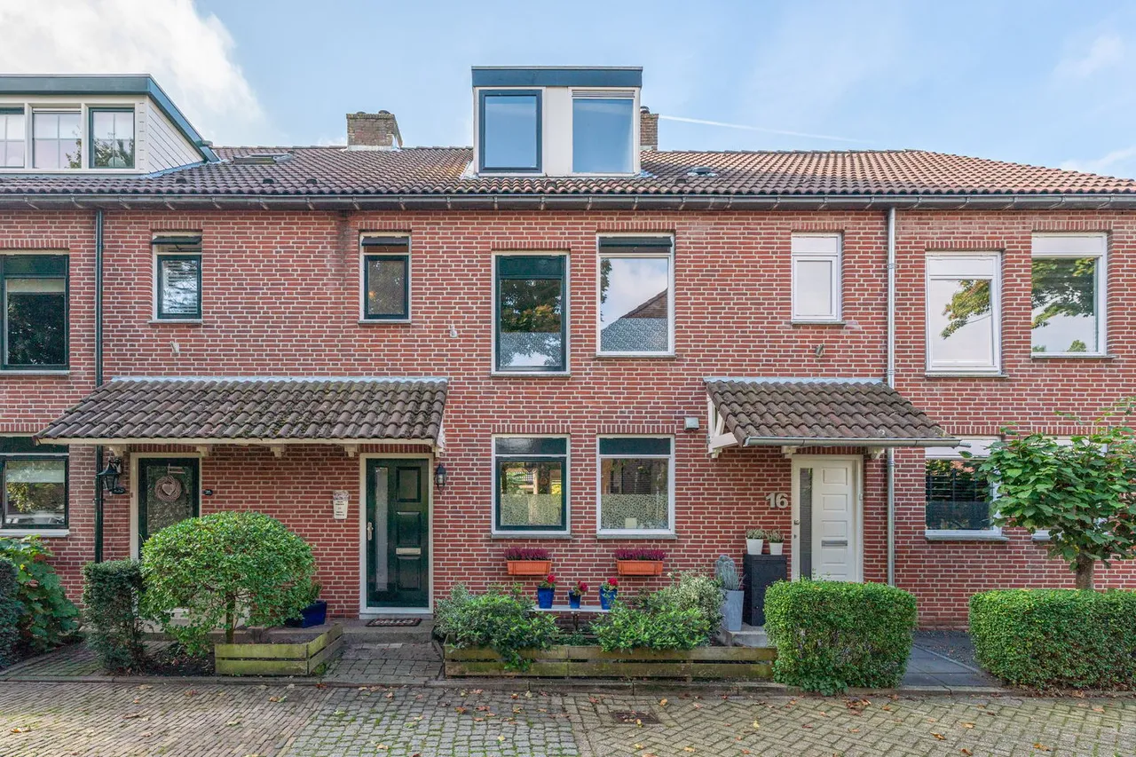 Tussenwoning te koop: Vondelwende 18, Hillegom