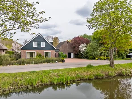 Vrijstaande woning te koop: Voordijk 40, Schelluinen-Buitengebied-Noordoost Schelluinen