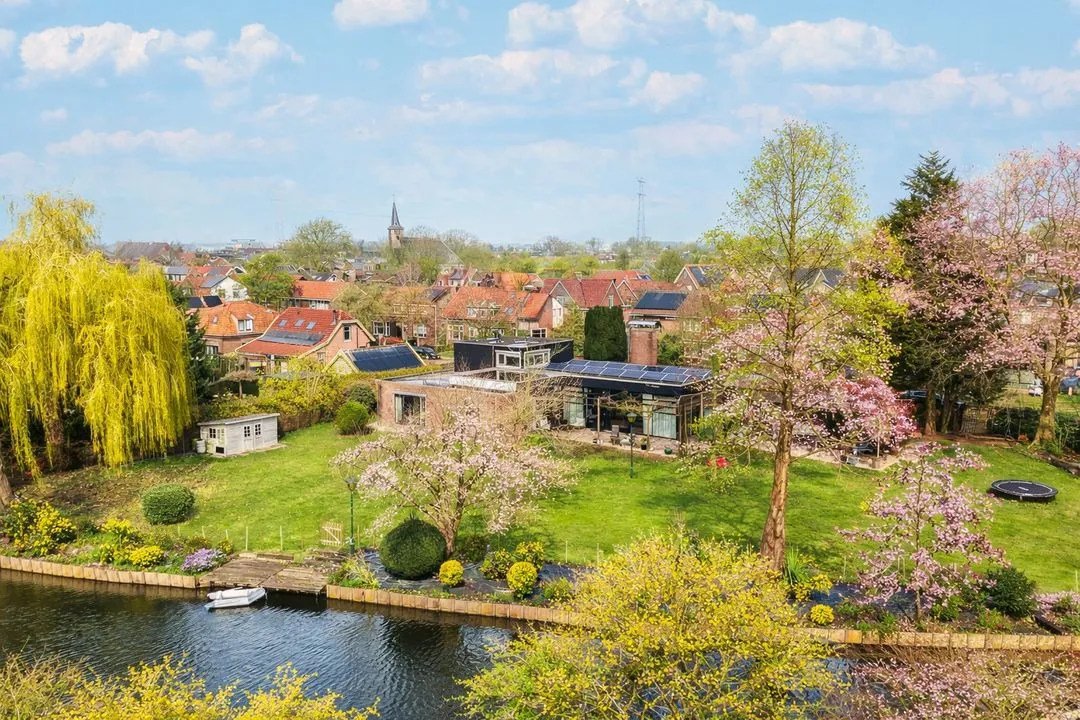 Vrijstaande woning te koop: Voordoel 30, Nieuw-Beijerland
