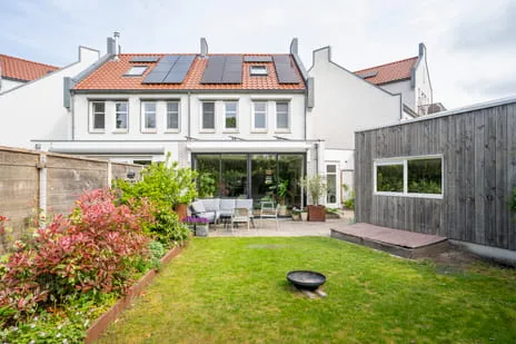 Tussenwoning te koop: Voorhof 14, Leerdam
