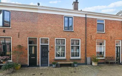 Tussenwoning te koop: Voorhofstraat 17, Voorburg