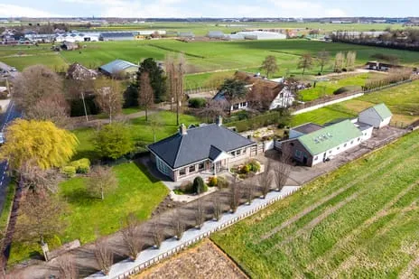 Vrijstaande woning te koop: Voorhouterweg 56, Rijnsburg-Noord Rijnsburg
