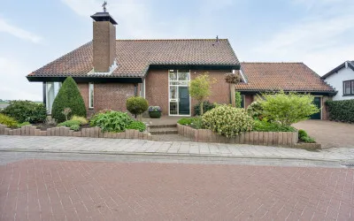 Vrijstaande woning te koop: Voorlaan 5, Kruisweg Bleiswijk