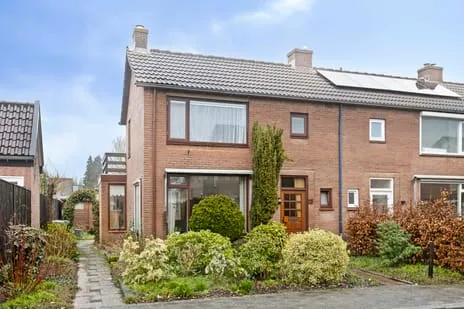 Hoekwoning te koop: Voorlandseweg 25, Driehuizen Apeldoorn