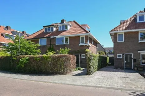 Twee-onder-één-kap te koop: Voormeulenweg 56, Donderstraat Bussum
