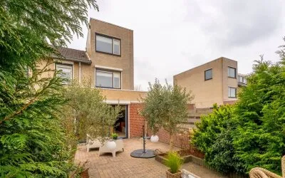 Hoekwoning te koop: Voornhof 87, Vissenbuurt Voorhout