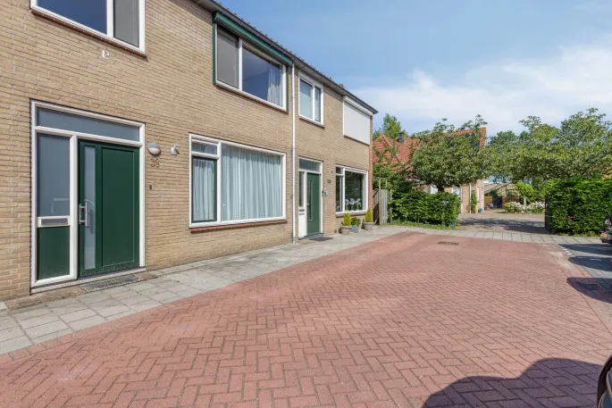 Tussenwoning te koop: Voornsestraat 39, Vlotbrug Hellevoetsluis