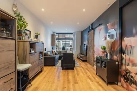 Tussenwoning te koop: Voornsestraat 47, 'S-Gravenhage