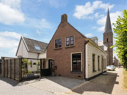 Hoekwoning te koop: Voorstraat 11, Beesd Oost Beesd