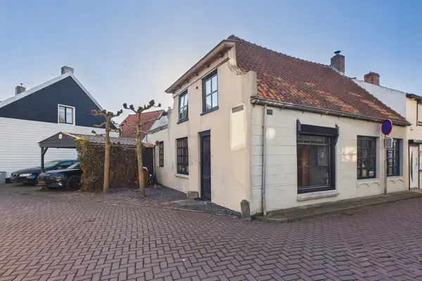 Hoekwoning te koop: Voorstraat 13, Oud-Vossemeer Oud-Vossemeer
