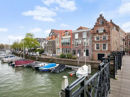 Tussenwoning te koop: Voorstraat 165A, Bleijenhoek Dordrecht