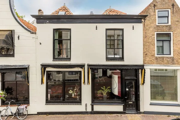Terraced house for sale: Voorstraat 178, Brielle Brielle