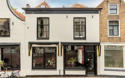 Tussenwoning te koop: Voorstraat 178, Brielle Brielle