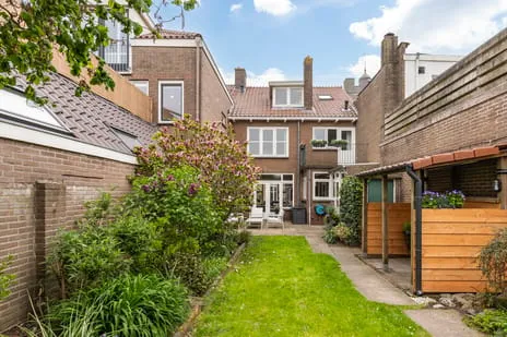 Tussenwoning te koop: Voorstraat 25A, Vianen binnenstad Vianen (Ut)