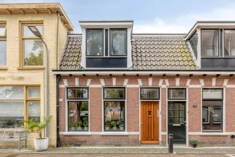 Tussenwoning te koop: Voorstraat 30, Indische buurt Meppel