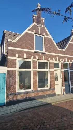 Twee-onder-één-kap te koop: Voorstraat 35, Indische buurt Meppel