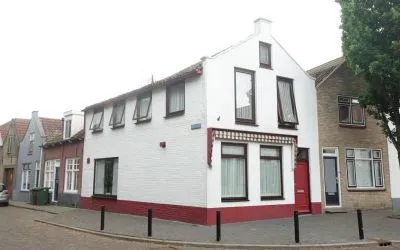 Tussenwoning te koop: Voorstraat 36, Oude-Tonge centrum Oude-Tonge