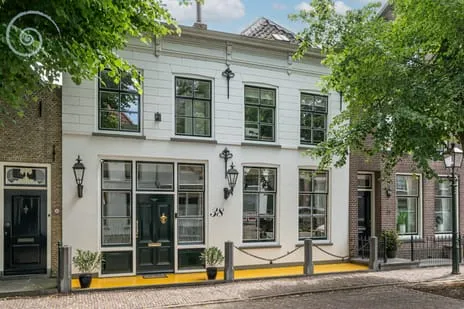 Tussenwoning te koop: Voorstraat 38, Sommelsdijk centrum Sommelsdijk