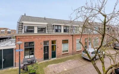 Tussenwoning te koop: Voorstraat 54, Leiden
