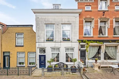Tussenwoning te koop: Voorstraat 6, Ooltgensplaat woonkern Ooltgensplaat