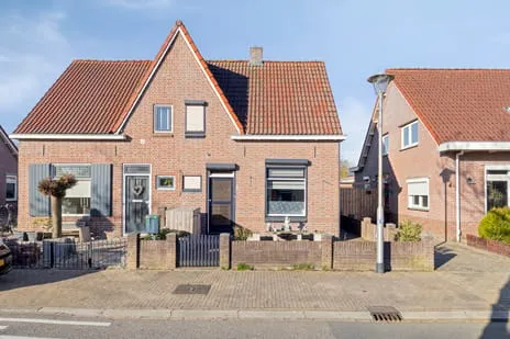 Twee-onder-één-kap te koop: Voorstsestraat 6, Ulft-Centrum en Ulft-Oost Ulft