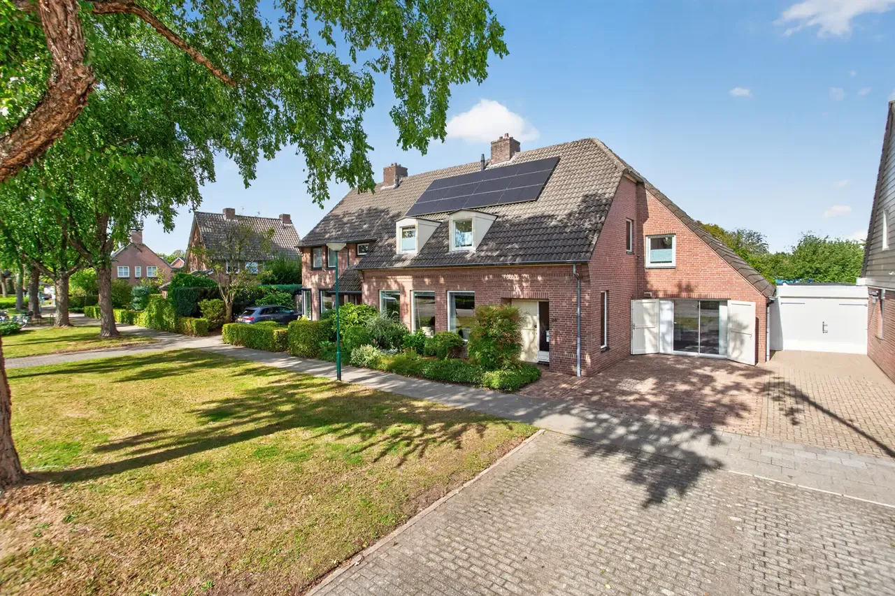Twee-onder-één-kap te koop: Voortseweg 28B, Eersel