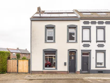 Twee-onder-één-kap te koop: Voortstraat 18, Nieuwenhagerheide Landgraaf