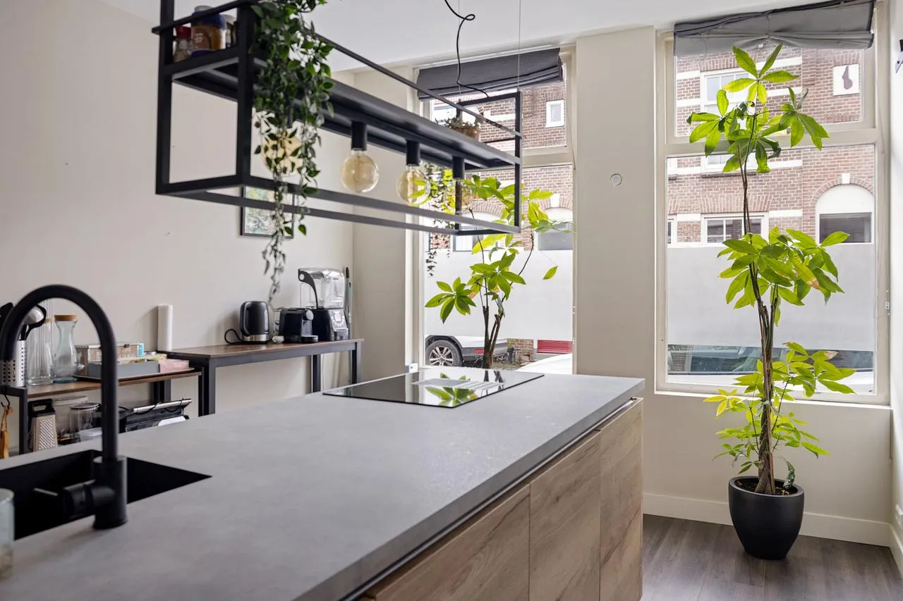 Tussenwoning te koop: Vooruitstraat 95, Purmerend