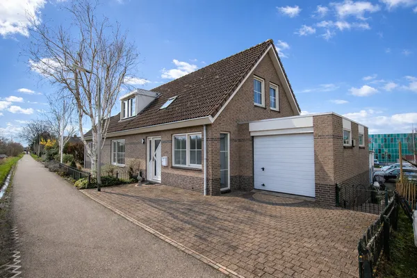 Woning te huur: Voorweg, Nieuwe Wetering