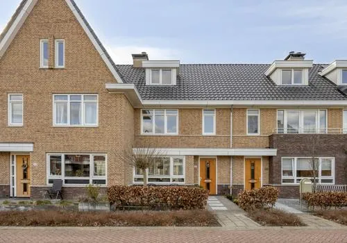 Tussenwoning te koop: Voorzoom 31, Jonge Veenen Moerkapelle