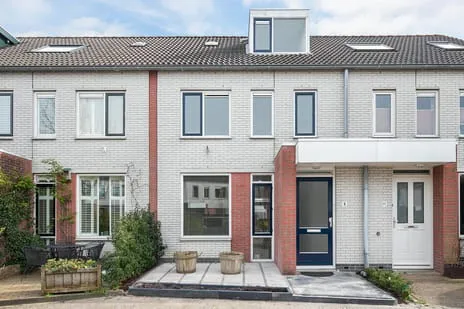 Terraced house for rent: Vorstenhof 9, Buitenhof-Midden-West Leiderdorp