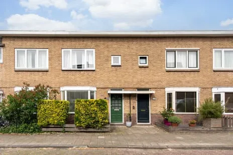 Tussenwoning te koop: Vosmaerstraat 48, Van Zeggelenbuurt Haarlem