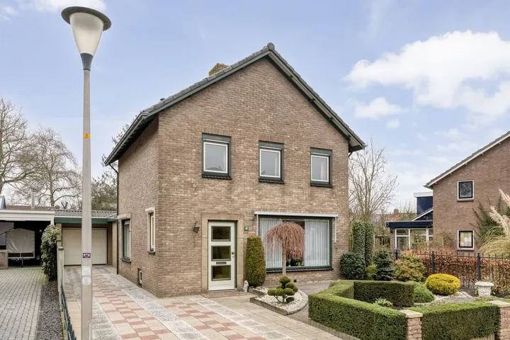 Vrijstaande woning te koop: Vosmeerstraat 22, Tubbergen west Tubbergen