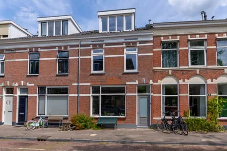 Tussenwoning te koop: Vossegatselaan 66, Schildersbuurt Utrecht