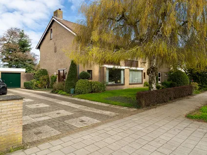 Twee-onder-één-kap te koop: Vossenbergselaan 66, Vossenberg (west) Kaatsheuvel