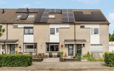 Tussenwoning te koop: Vossendal 51, Tweede woonwijk Zeewolde