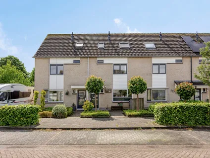 Tussenwoning te koop: Vossendal 52, Tweede woonwijk Zeewolde