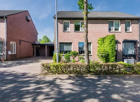 Tussenwoning te koop: Vossenhof 12, Hooge Mierde Hooge Mierde