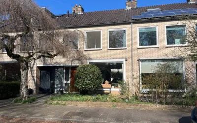 Tussenwoning te koop: Vossenkamp 24, Driebergen-Zuidwest Driebergen-Rijsenburg