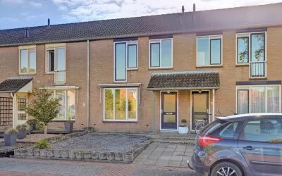 Tussenwoning te koop: Vossenlaan 13, Nieuw-Bergen Kern Bergen L