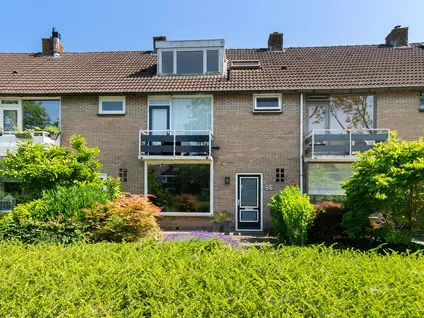 Tussenwoning te koop: Vossenschanslaan 86, Staatsliedenkwartier Woerden